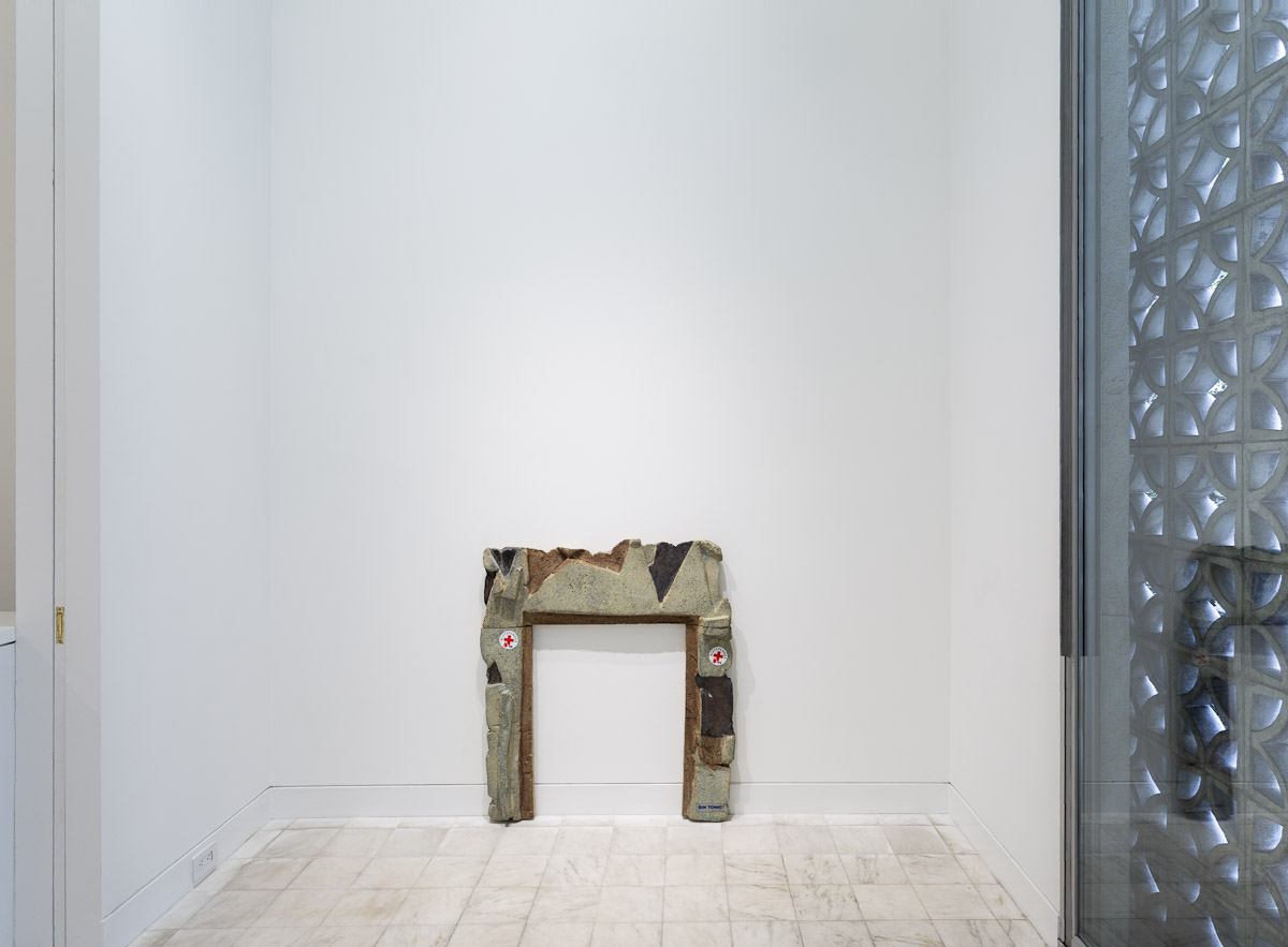 Rosemarie Trockel, <i>Daily trap</i>, 2010, Glazed ceramic, 41 x 37 x 4 inches (104.1 x 94 x 10.2 cm)